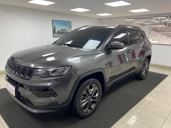 JEEP COMPASS 1.3 T270 TURBO FLEX LONGITUDE AT6